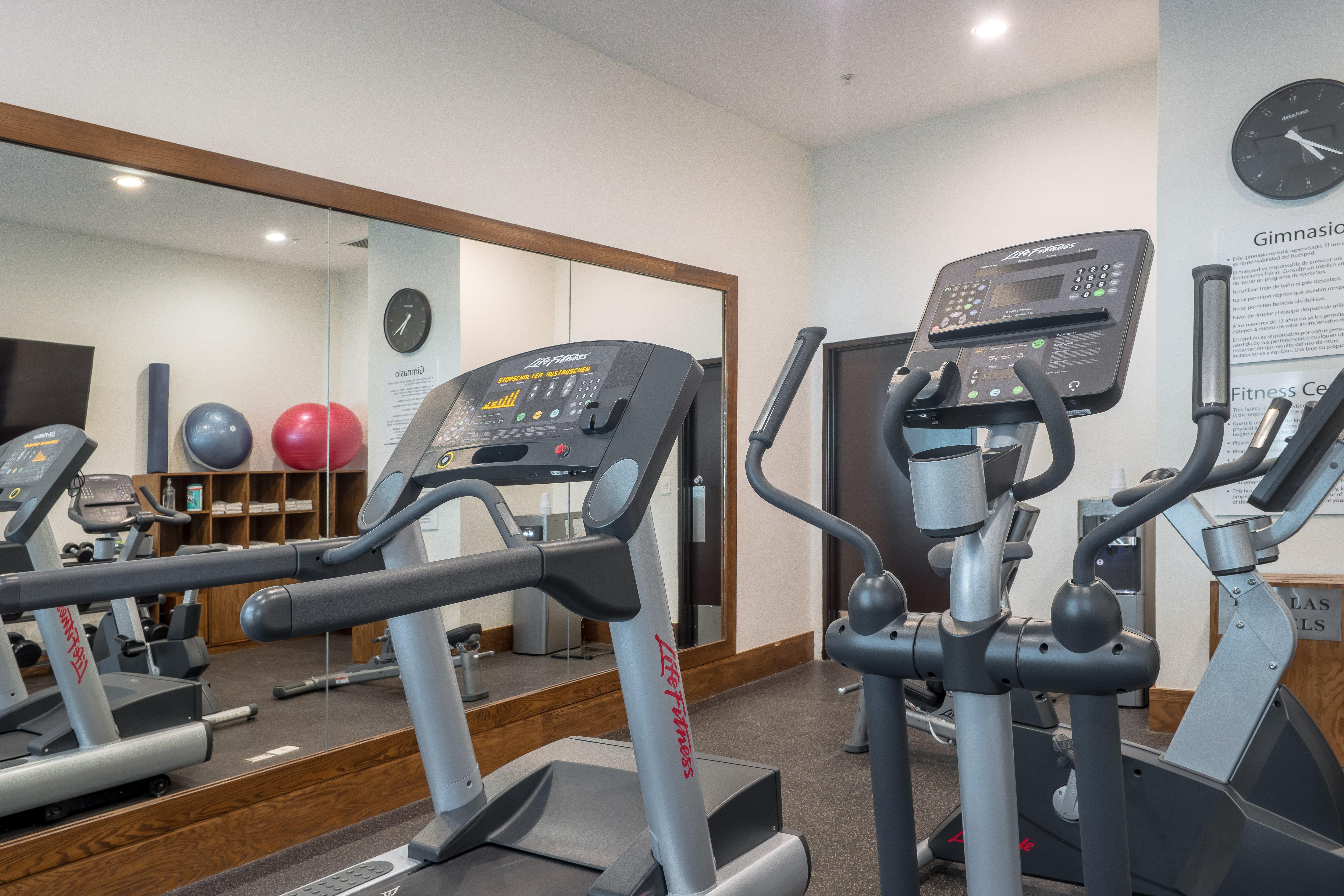 Holiday Inn Express & Suites Silao Aeropuerto Terminal By Ihg Dış mekan fotoğraf