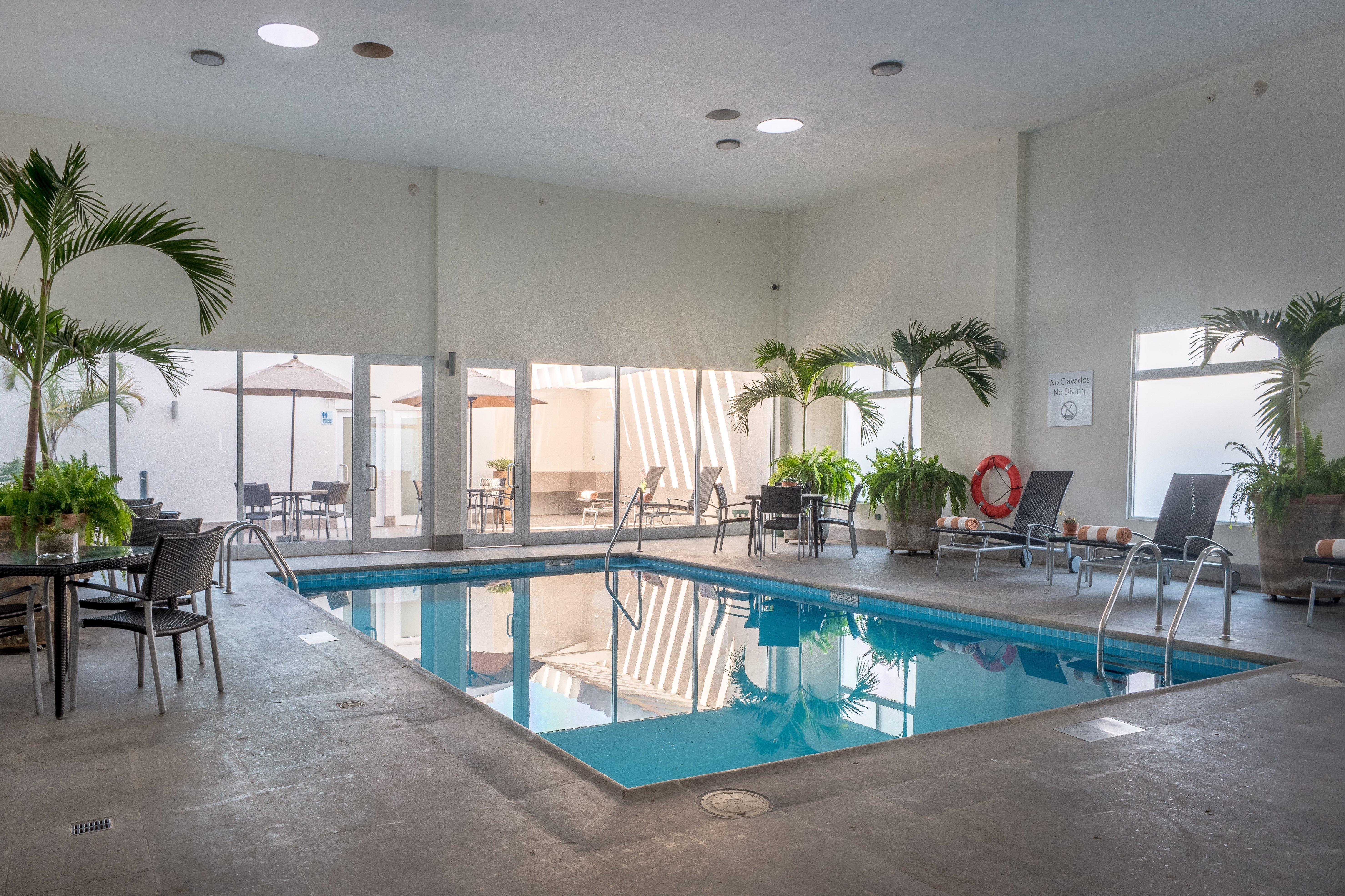 Holiday Inn Express & Suites Silao Aeropuerto Terminal By Ihg Dış mekan fotoğraf